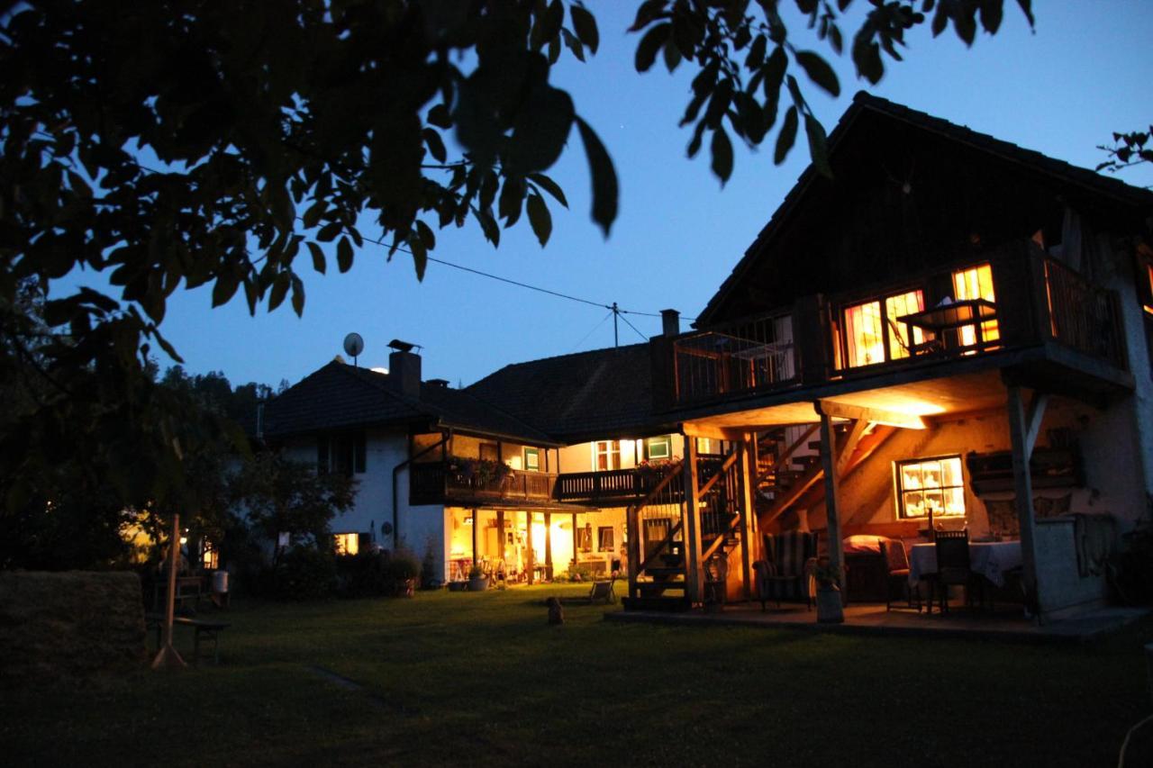 Sachserhof Ferienwohnungen In Sachsenburg Exteriér fotografie
